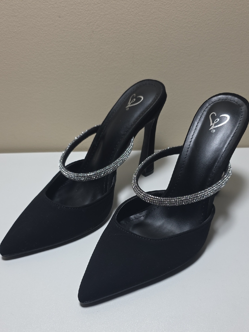 Windsor Rhinestone Strap Pointed Toe Mule Heels Size 8 | Like New